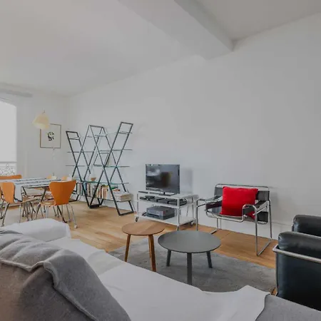 Magnificent Apartment- 2br 4p- Near Sacre-coeur * Paříž