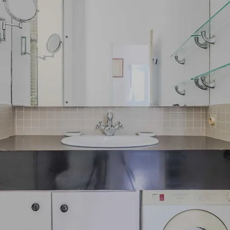 Magnificent Apartment- 2br 4p- Near Sacre-coeur Apartmán *